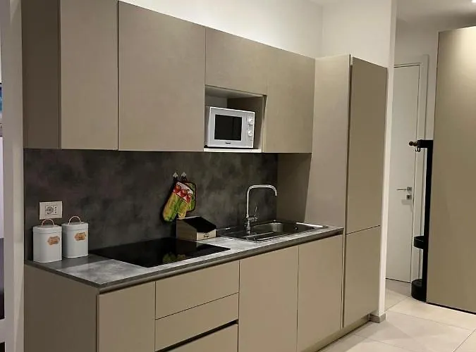 Ennio Class * Бари